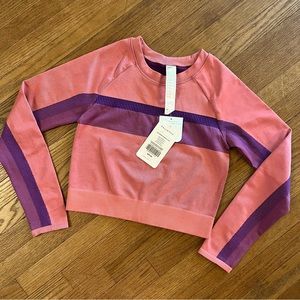 Fabletics Tori Cropped Seamless Top Color Block Hot Peach/Royal Purple Size Med